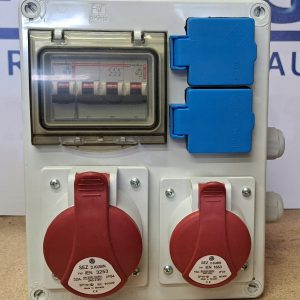 F-Elektro Rozdzielnica R-240/4M-1, GN. 16/5, 32/5, 2x230V